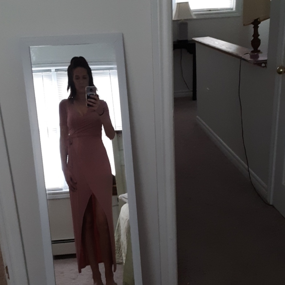 Dress - Picture 3 of 4